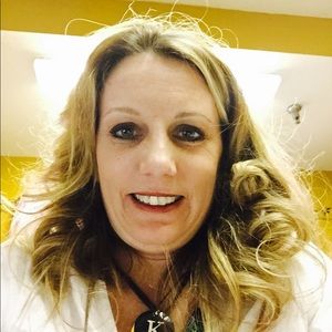 Meet your Posher, Kandy